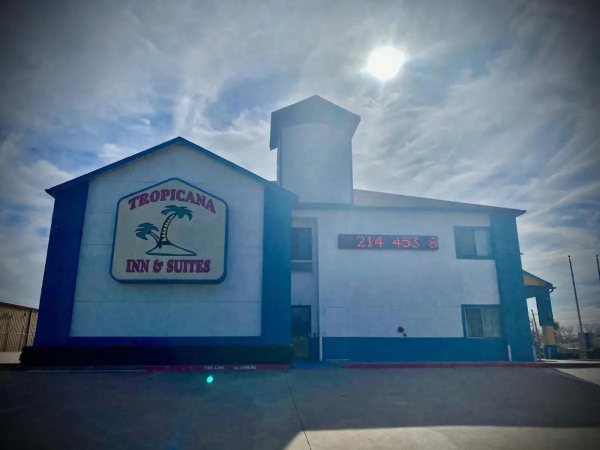 Tropicana Inn And Suites 5